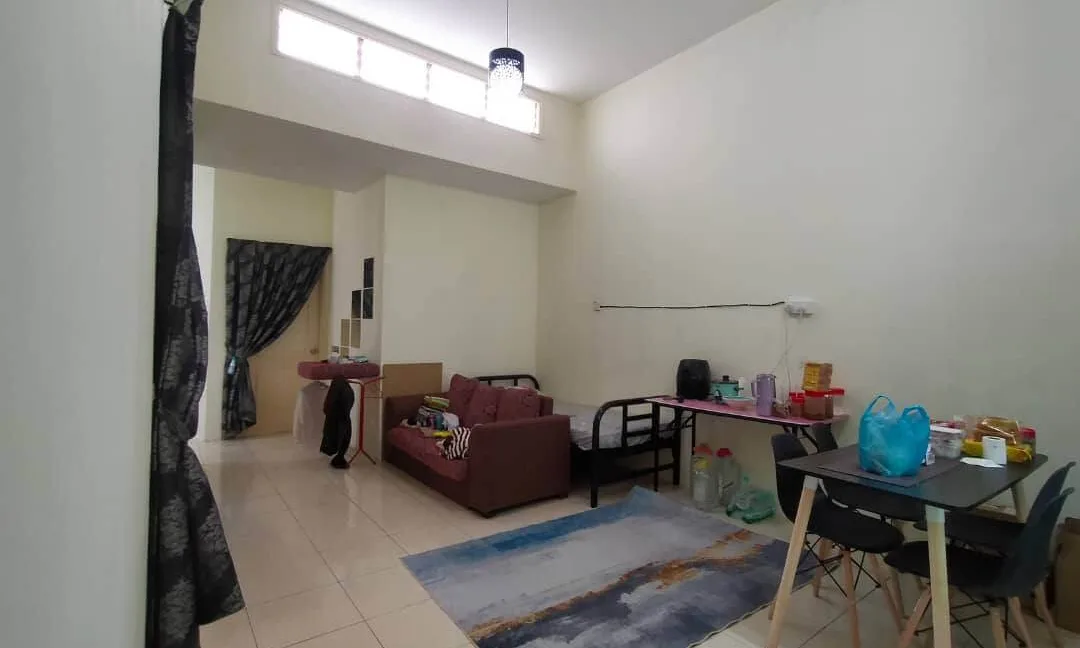 teres-setingkat-untuk-dijual-di-lakeville-seri-iskandar-06