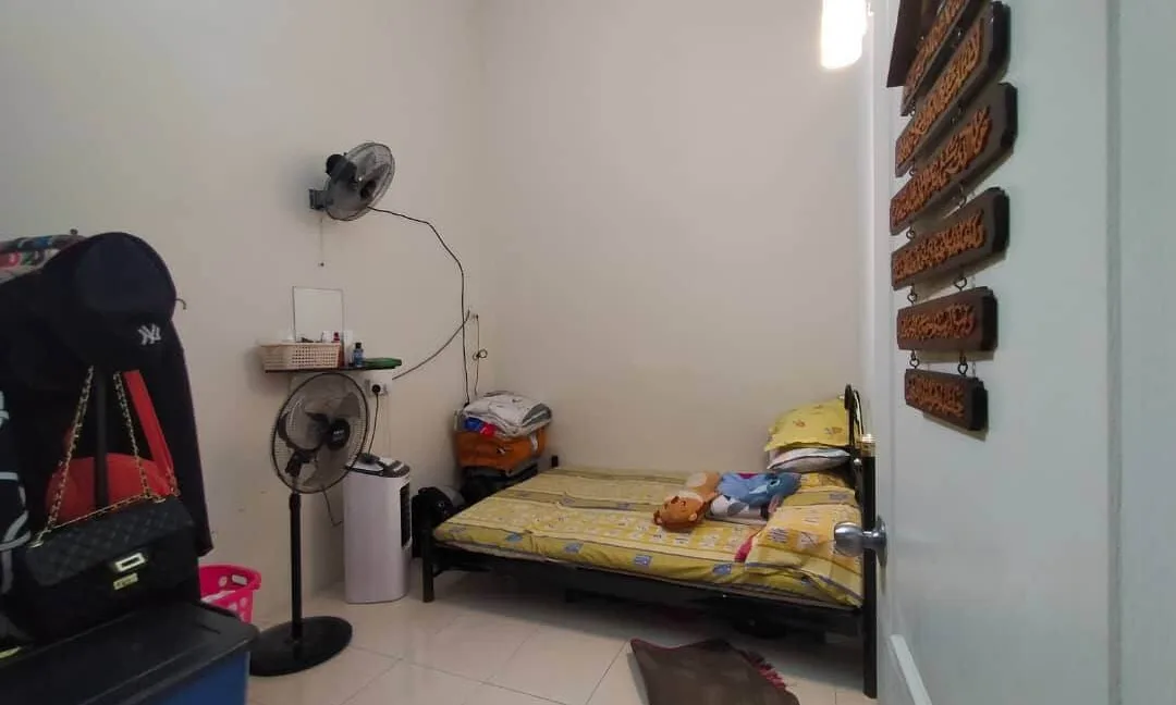 teres-setingkat-untuk-dijual-di-lakeville-seri-iskandar-08