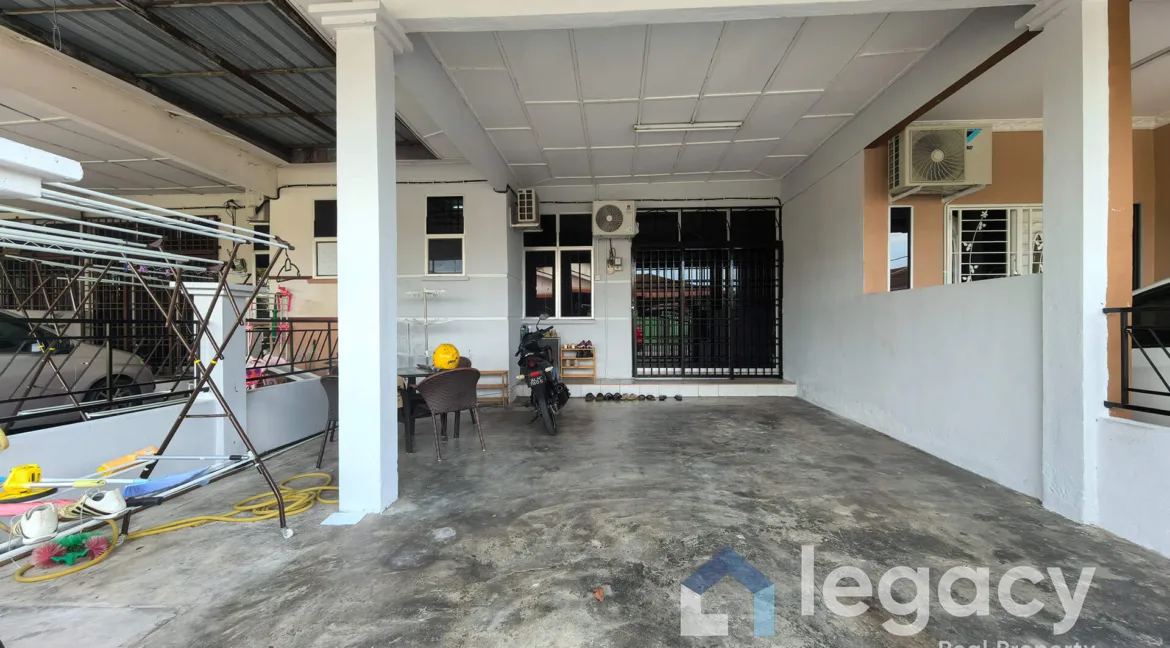 teres-setingkat-untuk-dijual-di-taman-perkasa-teluk-intan-02