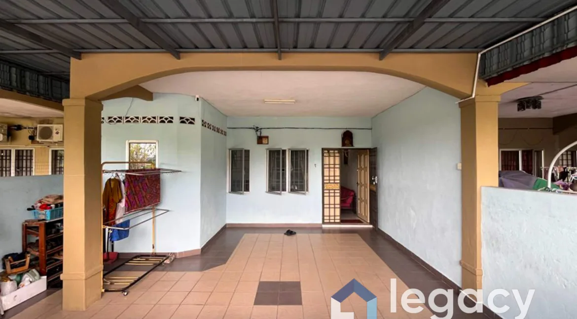 rumah-1-5-tingkat-untuk-dijual-di-halaman-meru-permai-ipoh-03