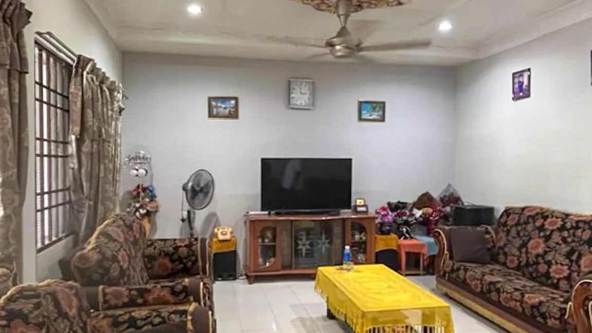 rumah-1-5-tingkat-untuk-dijual-di-halaman-meru-permai-ipoh-09
