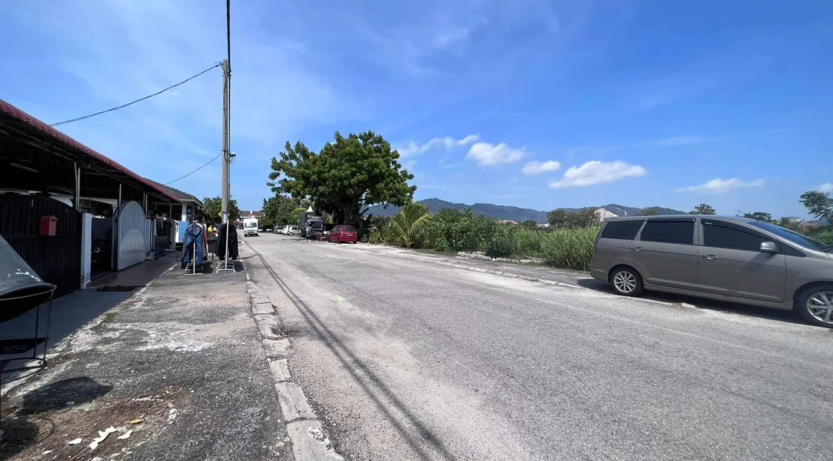 rumah-setingkat-untuk-dijual-di-taman-fasa-2c-tambahan-seri-manjung-14