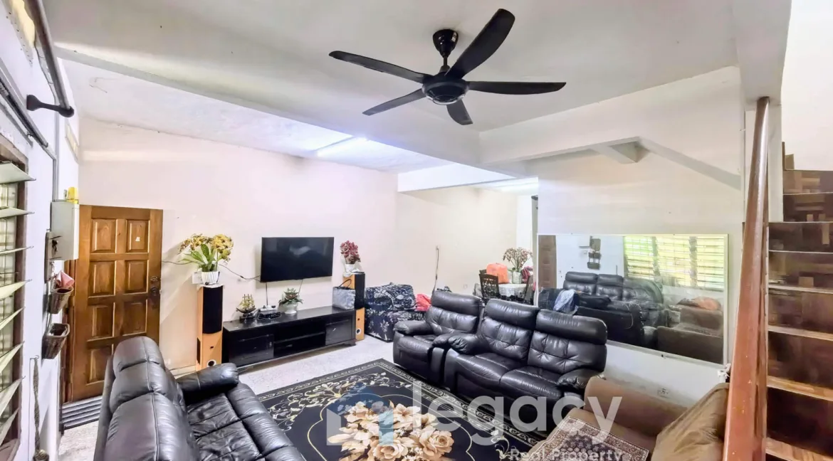 rumah-teres-2-tingkat-untuk-dijual-di-taman-tasek-damai-ipoh-03