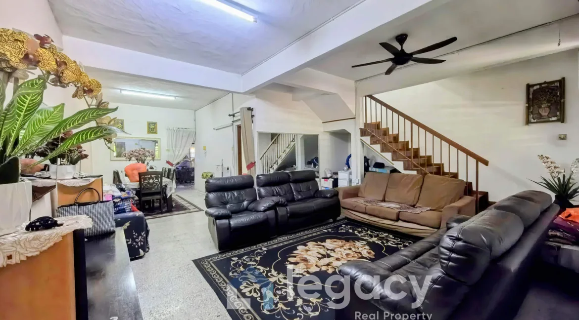 rumah-teres-2-tingkat-untuk-dijual-di-taman-tasek-damai-ipoh-04