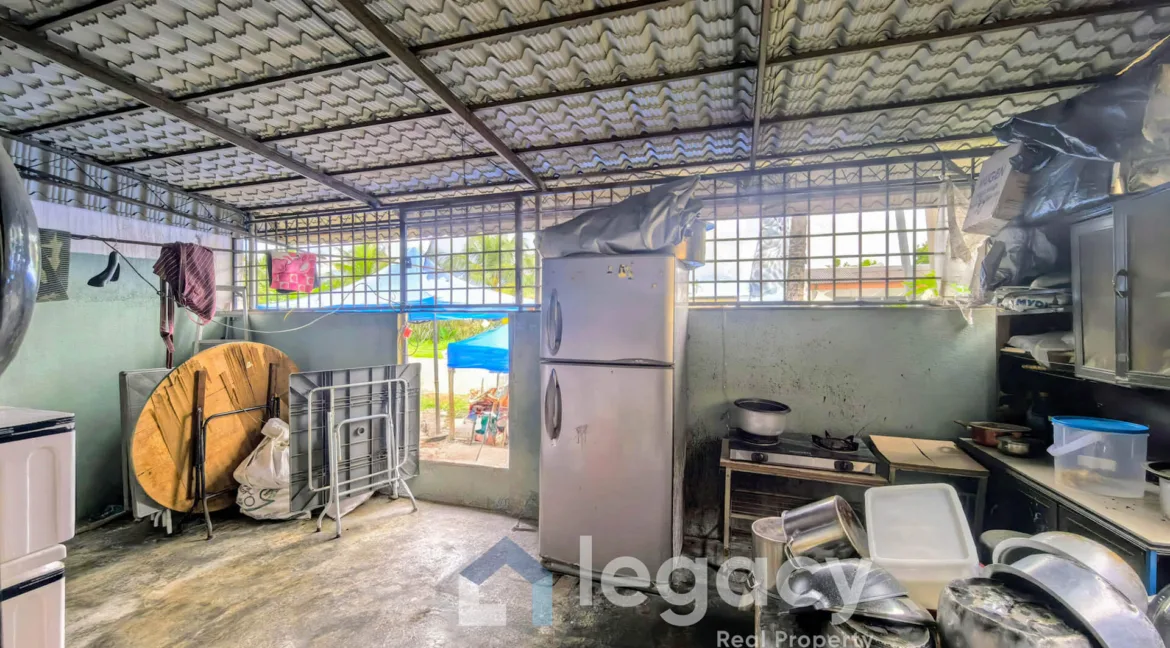 rumah-teres-2-tingkat-untuk-dijual-di-taman-tasek-damai-ipoh-10