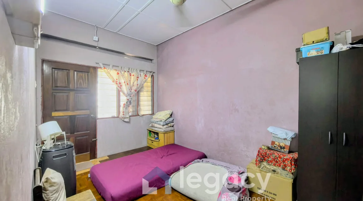 rumah-teres-2-tingkat-untuk-dijual-di-taman-tasek-damai-ipoh-11