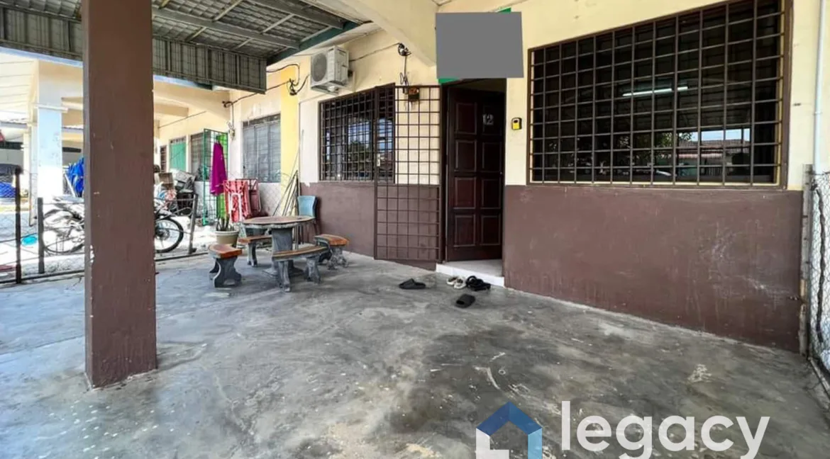 rumah-teres-setingkat-untuk-dijual-di-bandar-universiti-seri-iskandar-03