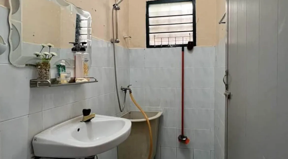 rumah-teres-setingkat-untuk-dijual-di-bandar-universiti-seri-iskandar-13