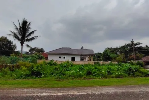 Tanah Corner Lot untuk dijual di Kampung Manjoi, Ipoh