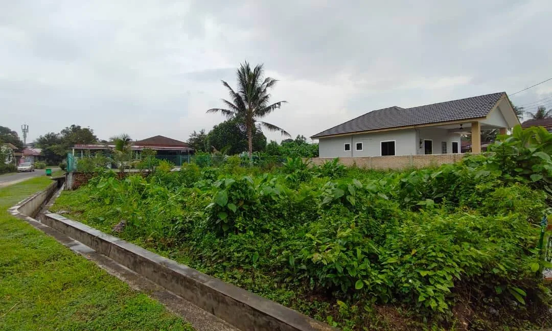 tanah-corner-lot-untuk-dijual-di-kampung-manjoi-ipoh-02