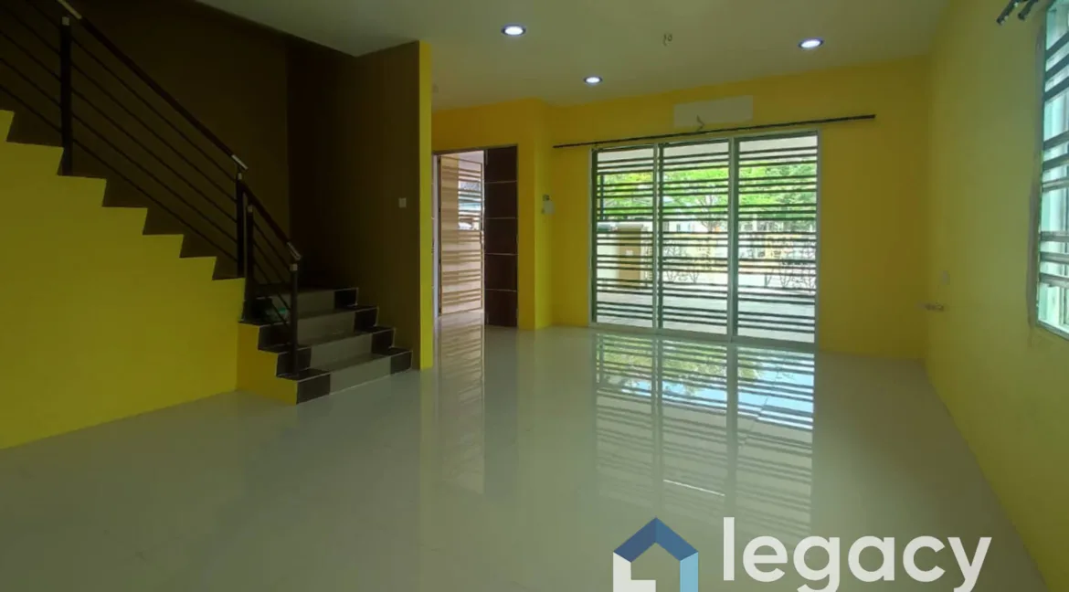 teres-2-tingkat-untuk-dijual-di-taman-pengkalan-18-ipoh-04