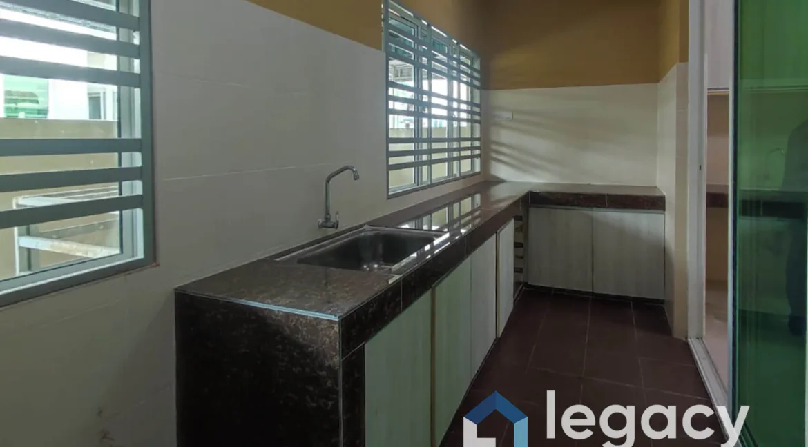 teres-2-tingkat-untuk-dijual-di-taman-pengkalan-18-ipoh-08