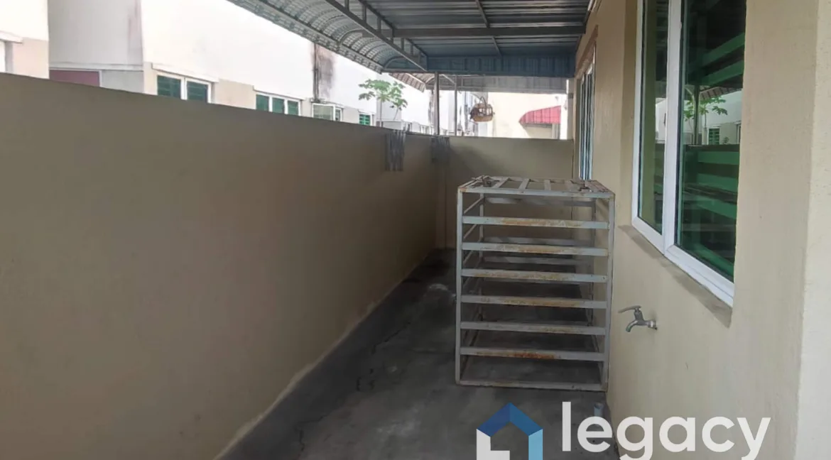 teres-2-tingkat-untuk-dijual-di-taman-pengkalan-18-ipoh-09