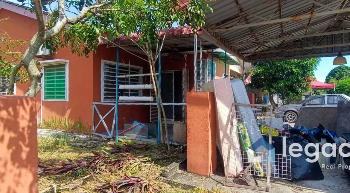 teres-setingkat-corner-lot-untuk-dijual-di-desa-chemor-impian-08