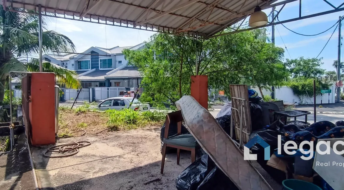 teres-setingkat-corner-lot-untuk-dijual-di-desa-chemor-impian-10