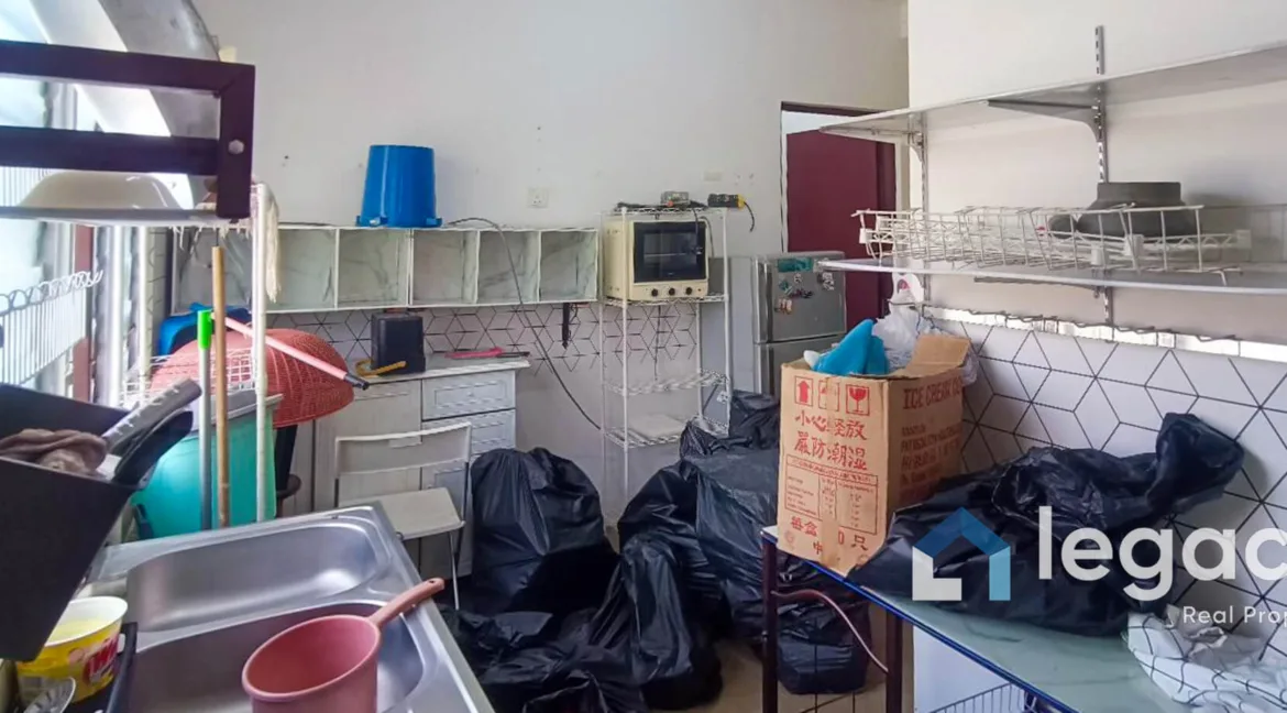 teres-setingkat-corner-lot-untuk-dijual-di-desa-chemor-impian-17