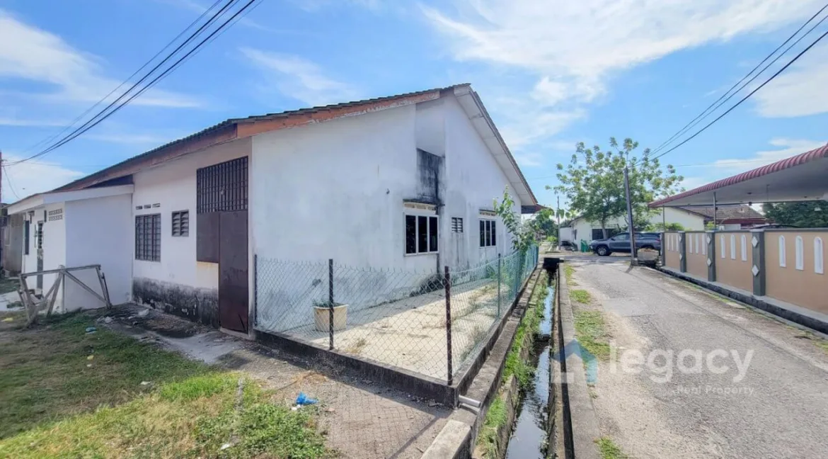 teres-setingkat-endlot-untuk-dijual-di-batu-10-hutan-melintang-11