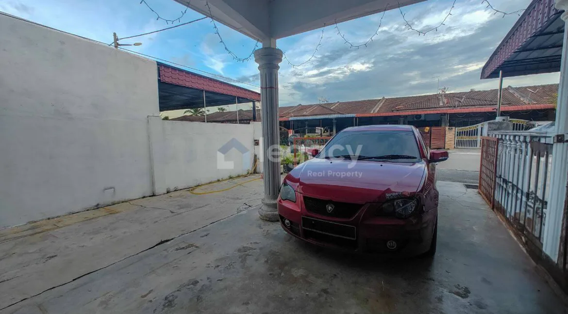 teres-setingkat-untuk-dijual-di-taman-fasa-2c-seri-manjung-02