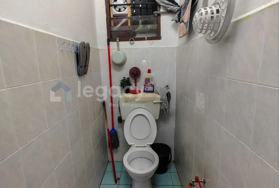 teres-setingkat-untuk-dijual-di-taman-fasa-2c-seri-manjung-11