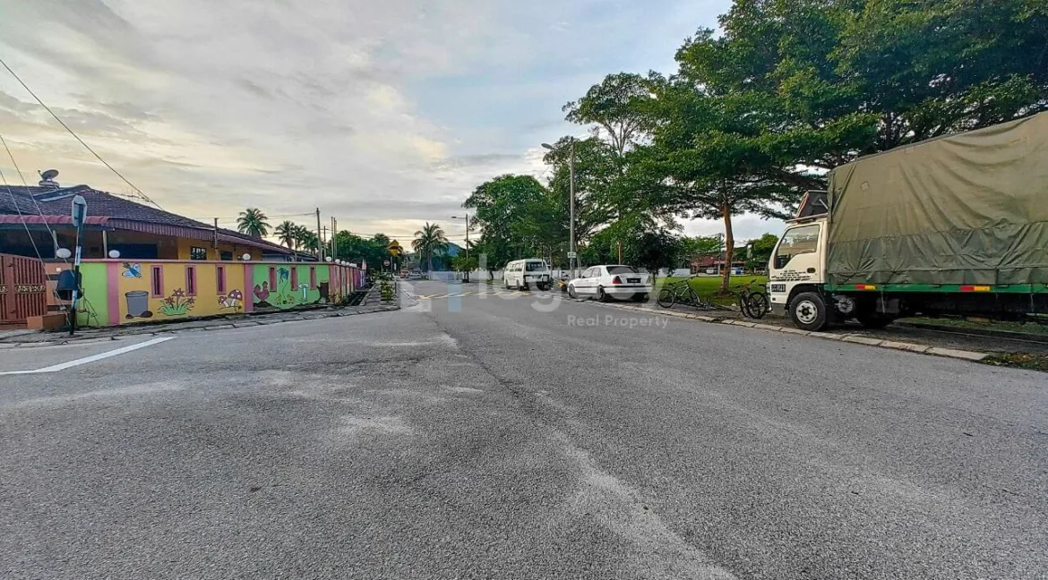 teres-setingkat-untuk-dijual-di-taman-fasa-2c-seri-manjung-15