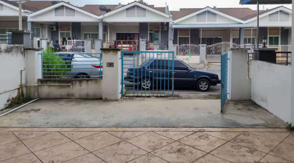 teres-setingkat-untuk-dijual-di-taman-raia-indah-simpang-pulai-02