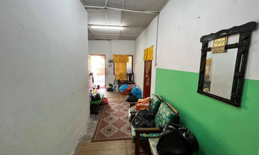 banglo-setingkat-untuk-dijual-di-kampung-sri-kinta-ipoh-07