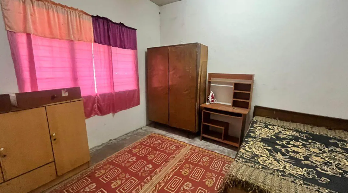 banglo-setingkat-untuk-dijual-di-kampung-sri-kinta-ipoh-11