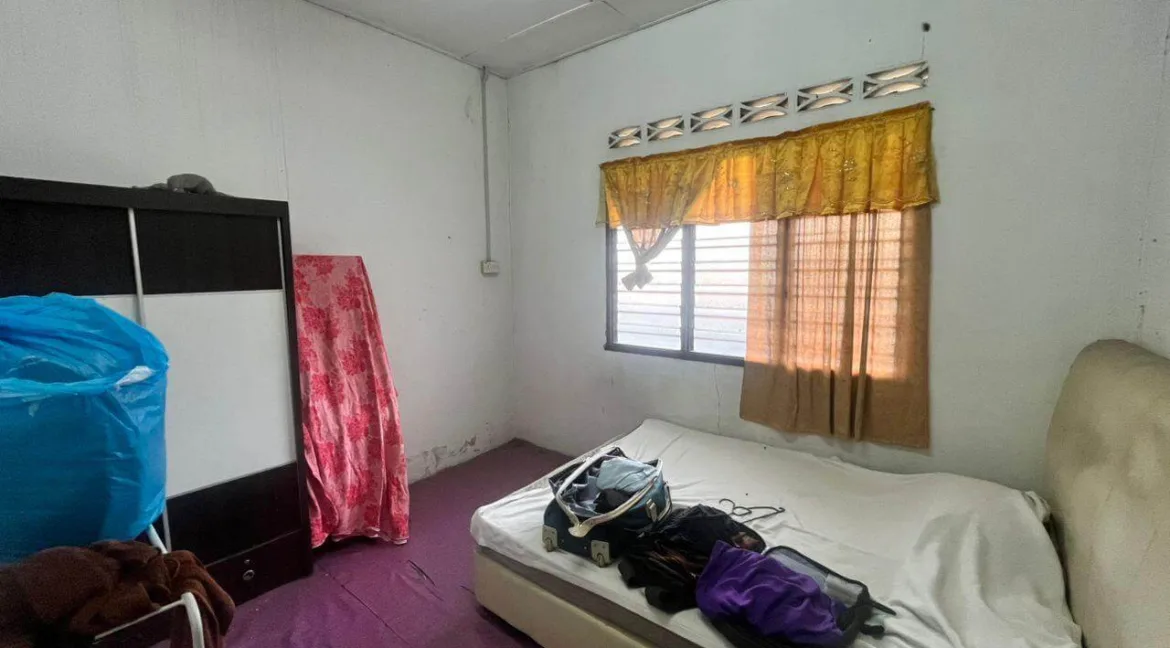 banglo-setingkat-untuk-dijual-di-kampung-sri-kinta-ipoh-12