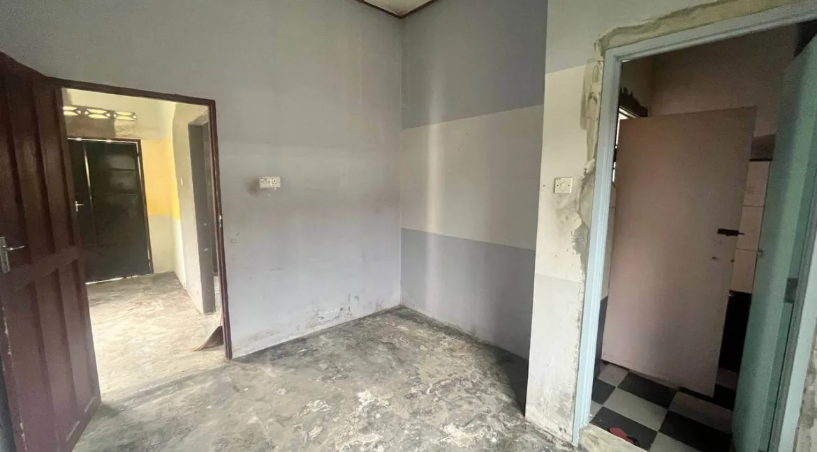 banglo-setingkat-untuk-dijual-di-kampung-tawas-tambahan-ipoh-06