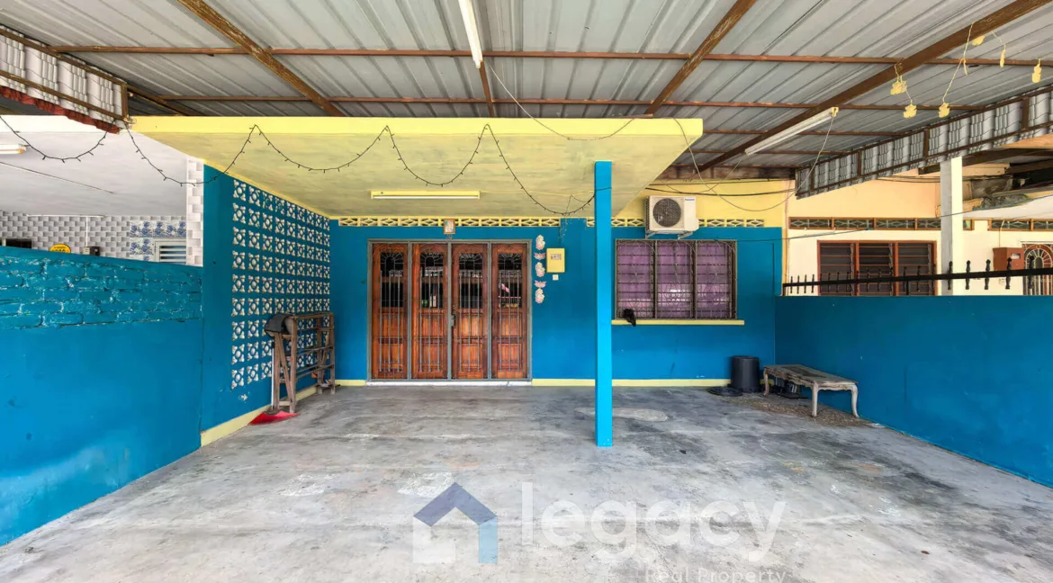 rumah-teres-setingkat-untuk-dijual-di-taman-anson-highland-park-tapah-02