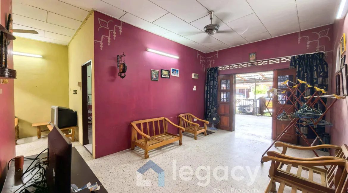 rumah-teres-setingkat-untuk-dijual-di-taman-anson-highland-park-tapah-04
