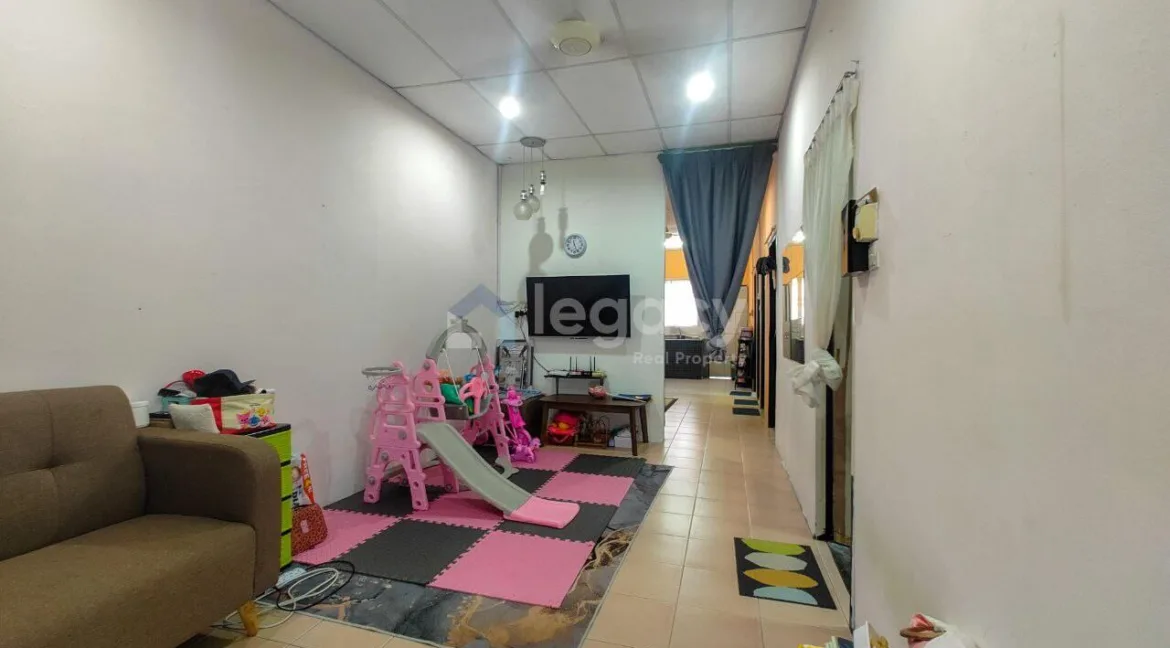 rumah-teres-setingkat-untuk-dijual-di-taman-fasa-2-i-seri-manjung-04