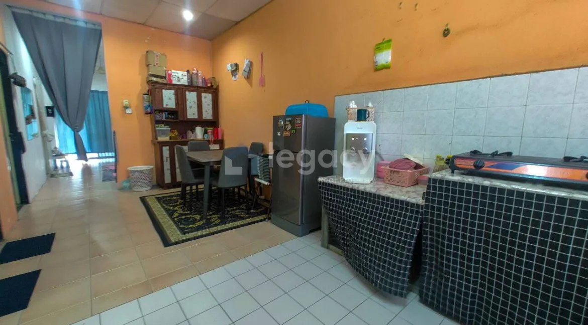 rumah-teres-setingkat-untuk-dijual-di-taman-fasa-2-i-seri-manjung-08