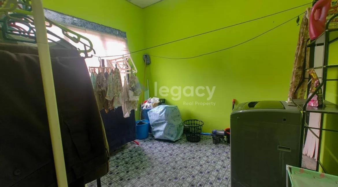 rumah-teres-setingkat-untuk-dijual-di-taman-fasa-2-i-seri-manjung-09
