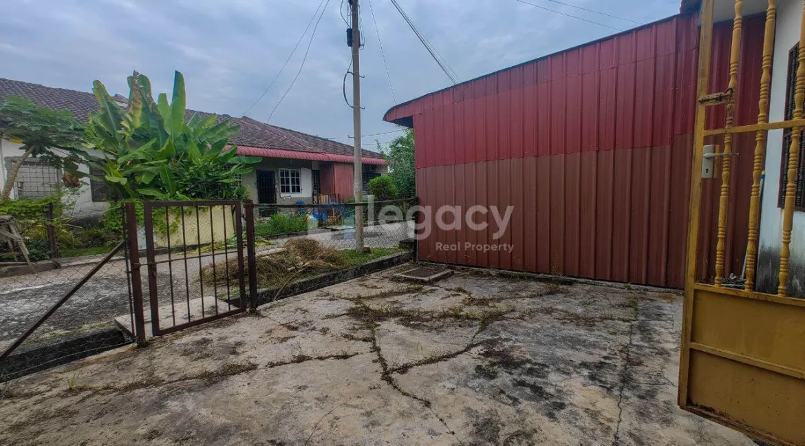 rumah-teres-setingkat-untuk-dijual-di-taman-fasa-2-i-seri-manjung-12