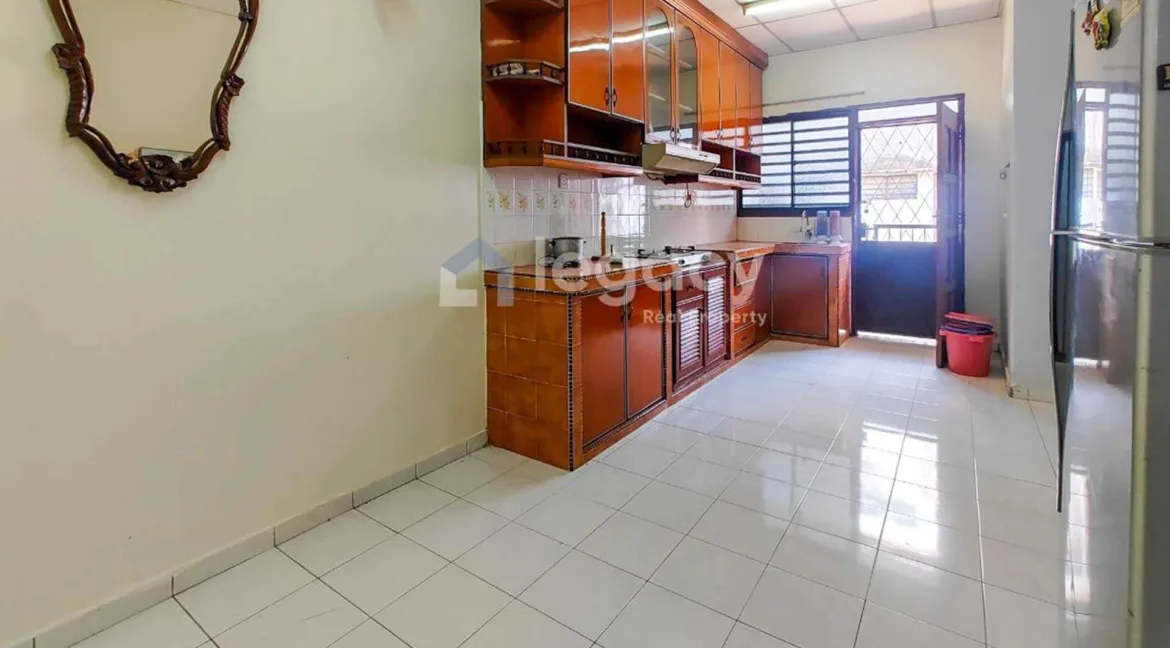 rumah-teres-setingkat-untuk-dijual-taman-samudera-manjung-06