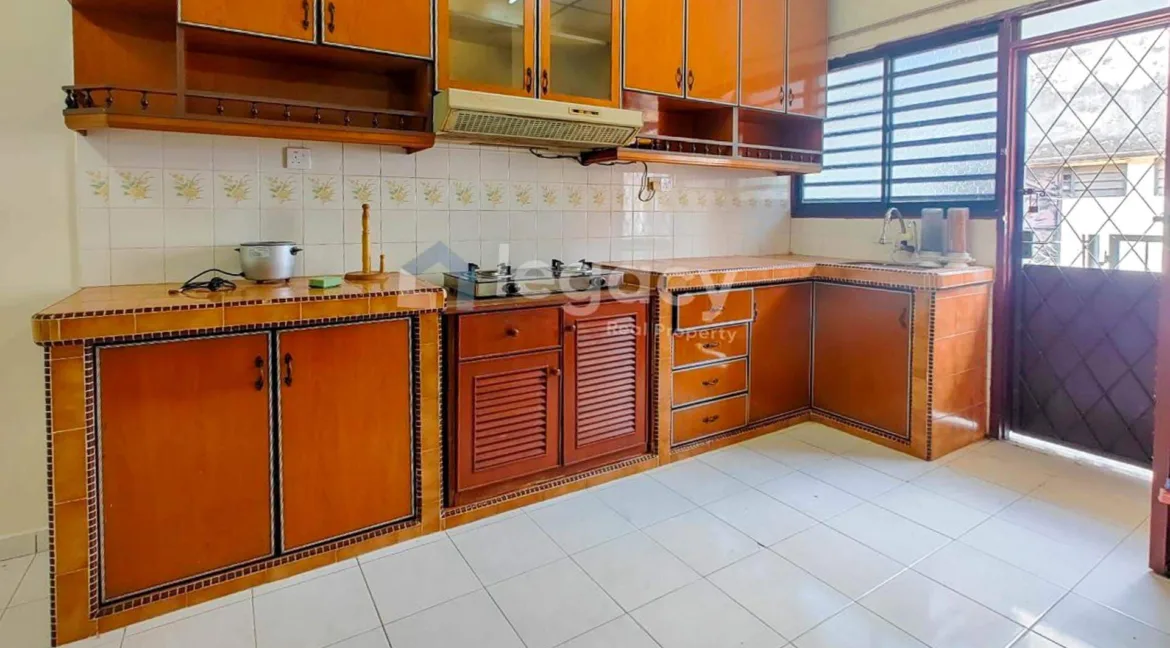 rumah-teres-setingkat-untuk-dijual-taman-samudera-manjung-08