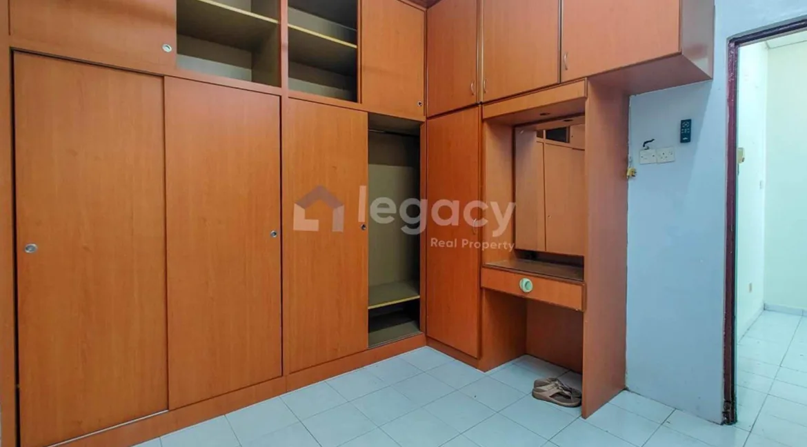 rumah-teres-setingkat-untuk-dijual-taman-samudera-manjung-09