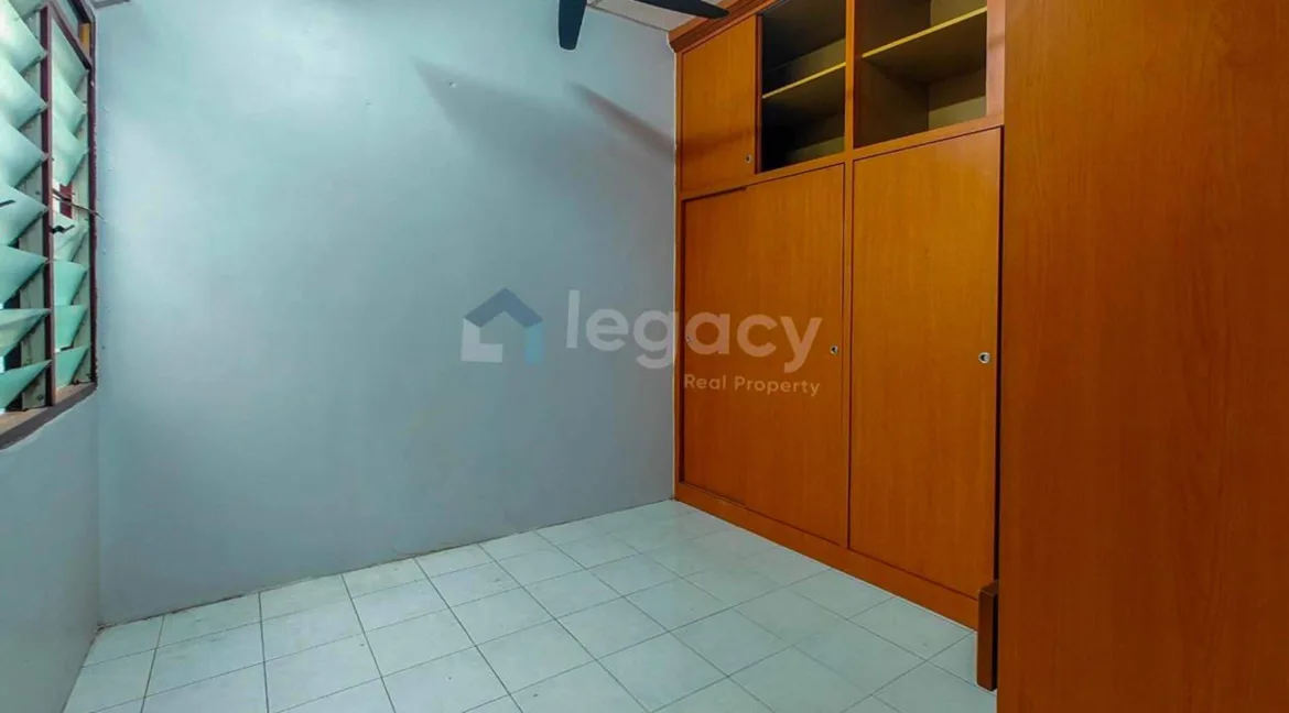 rumah-teres-setingkat-untuk-dijual-taman-samudera-manjung-10