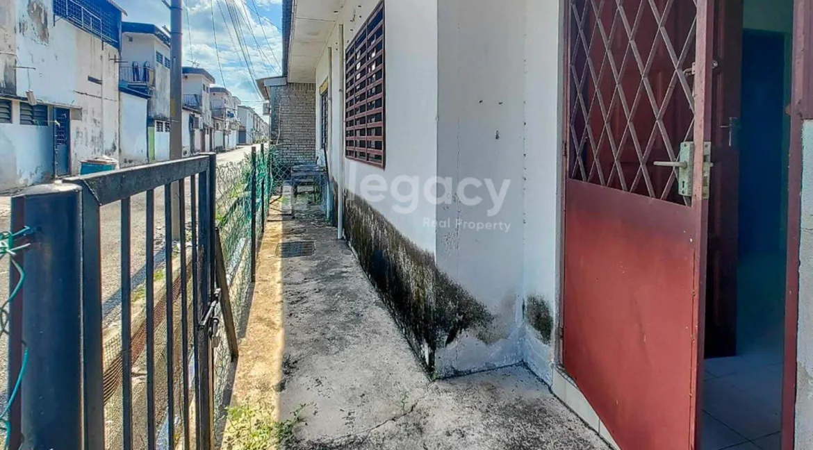 rumah-teres-setingkat-untuk-dijual-taman-samudera-manjung-17