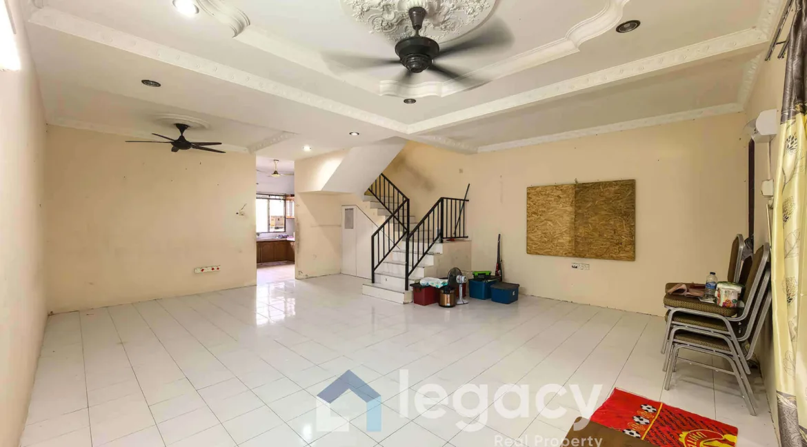 teres-2-tingkat-untuk-dijual-di-desa-manjung-raya-venice-intan-05