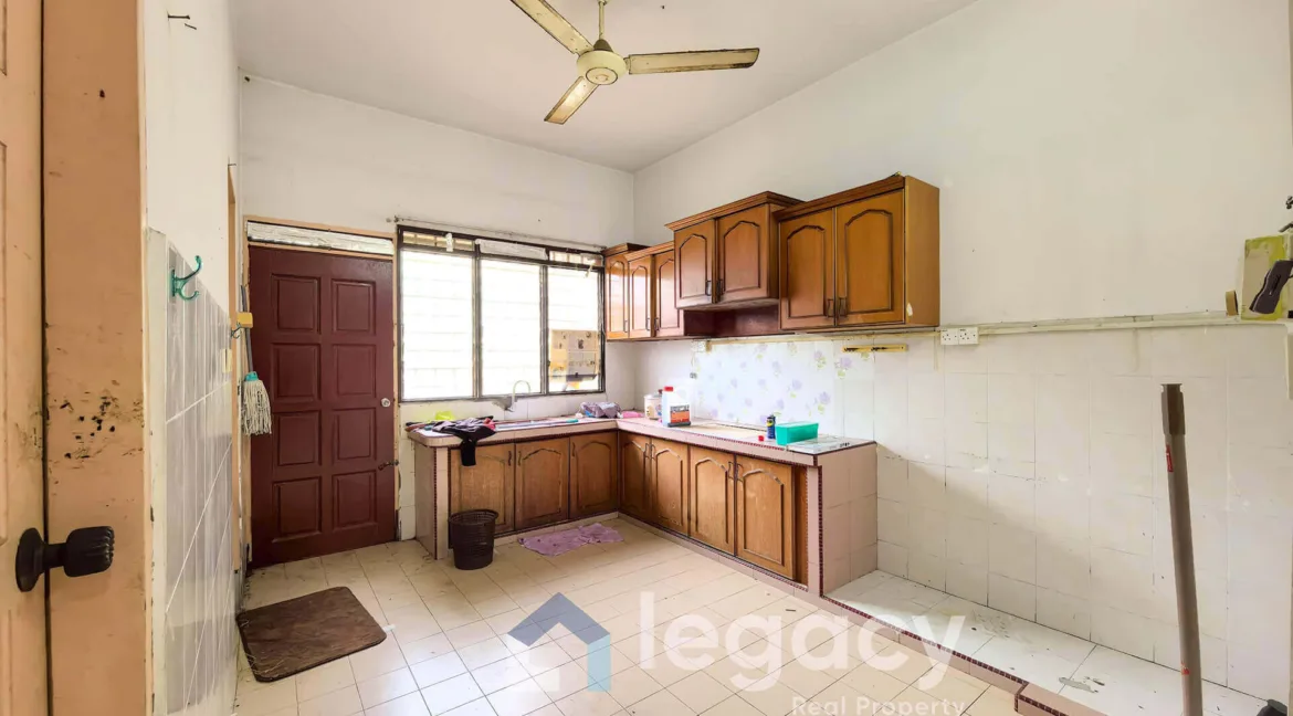 teres-2-tingkat-untuk-dijual-di-desa-manjung-raya-venice-intan-06