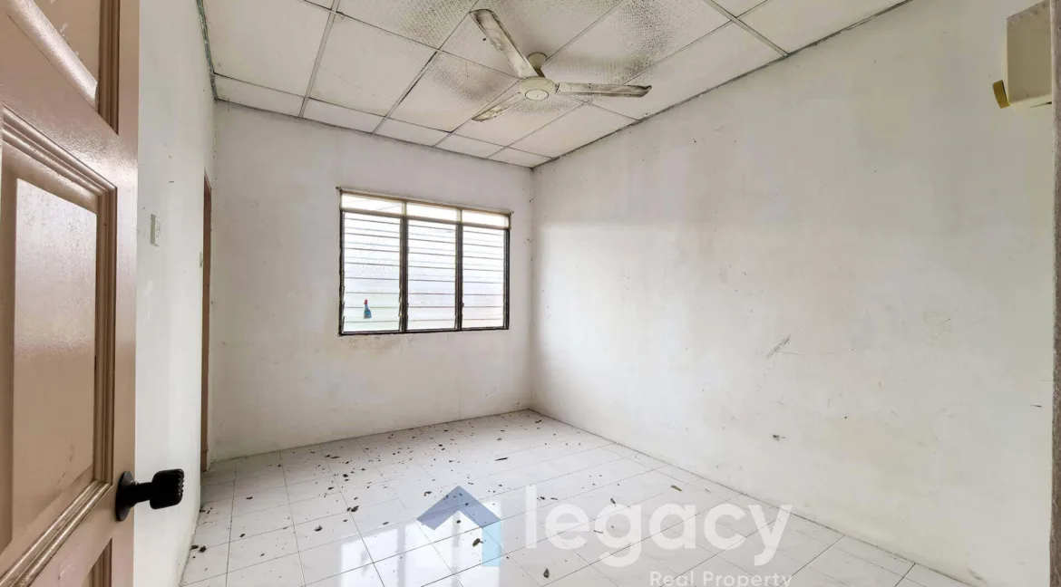 teres-2-tingkat-untuk-dijual-di-desa-manjung-raya-venice-intan-08