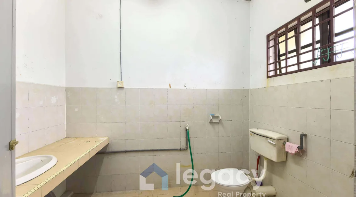 teres-2-tingkat-untuk-dijual-di-desa-manjung-raya-venice-intan-12