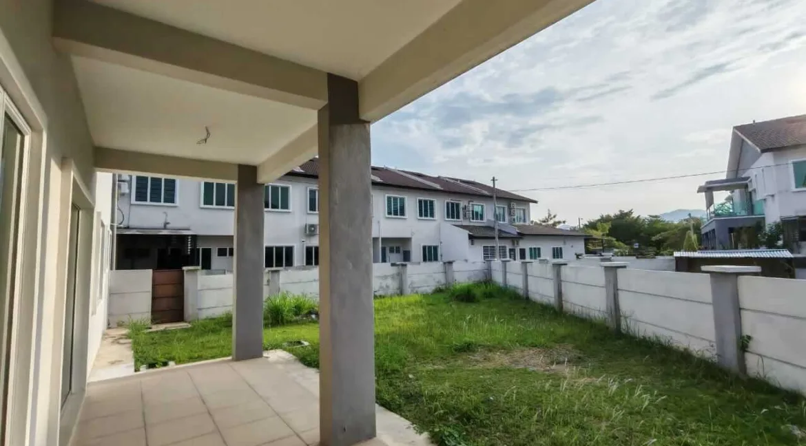 teres-dua-tingkat-untuk-dijual-di-taman-klebang-emas-ipoh-baru-03