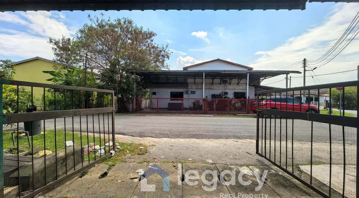teres-setingkat-untuk-dijual-di-fasa-1e-seri-manjung-03