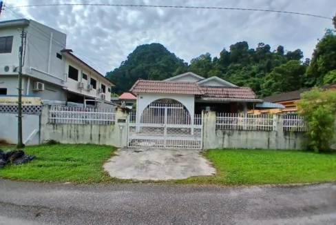 Banglo Setingkat untuk dijual di RPT Batu 8, Ulu Kinta, Tanjung Rambutan