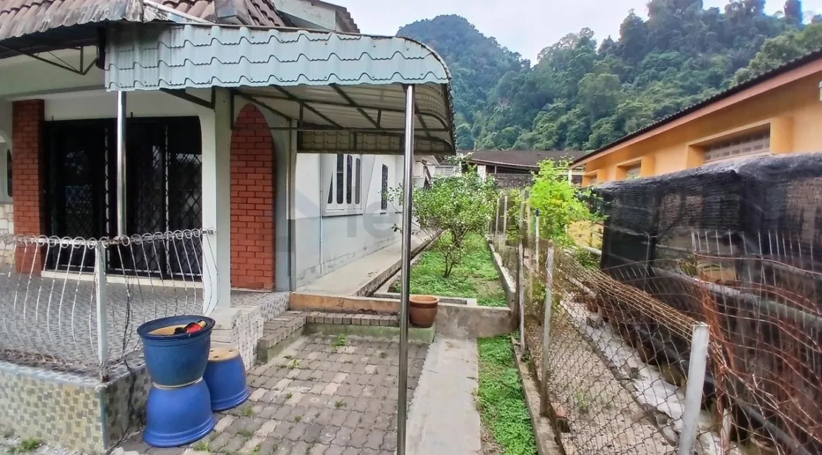 banglo-setingkat-untuk-dijual-di-rpt-batu-8-ulu-kinta-06
