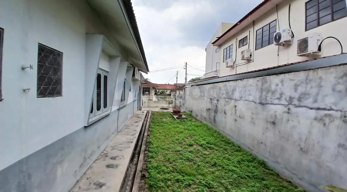 banglo-setingkat-untuk-dijual-di-rpt-batu-8-ulu-kinta-07