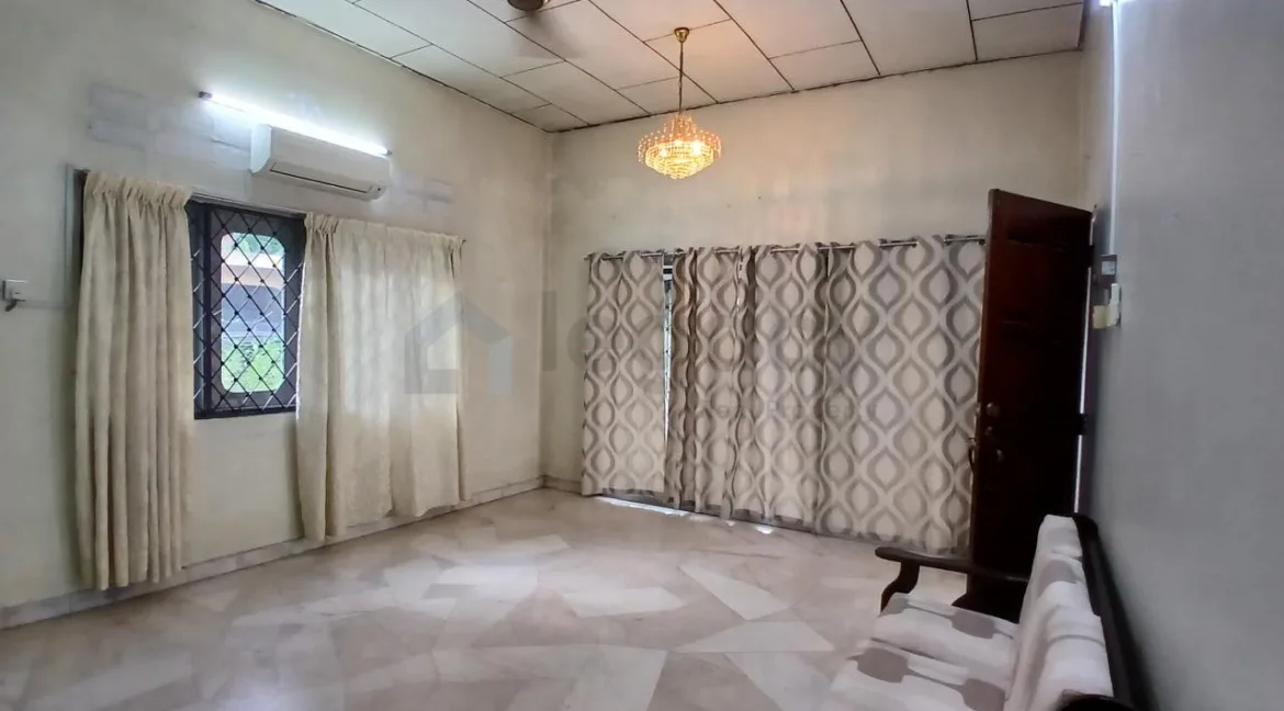 banglo-setingkat-untuk-dijual-di-rpt-batu-8-ulu-kinta-11